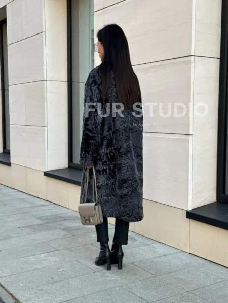 Меховое пальто из каракуля Graphite V-образный воротник - фото 9