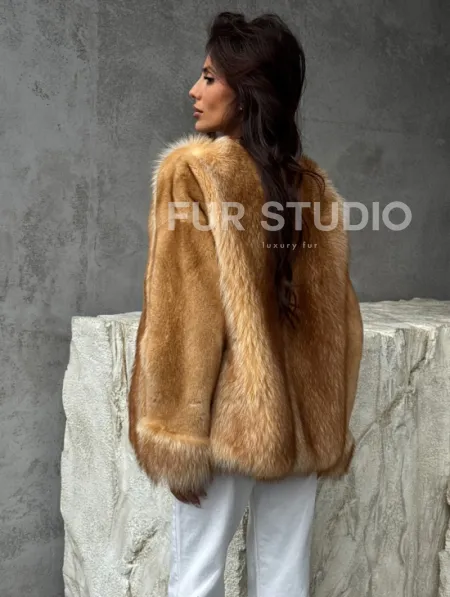 Норковый жакет с отделкой из меха енота - фото 4