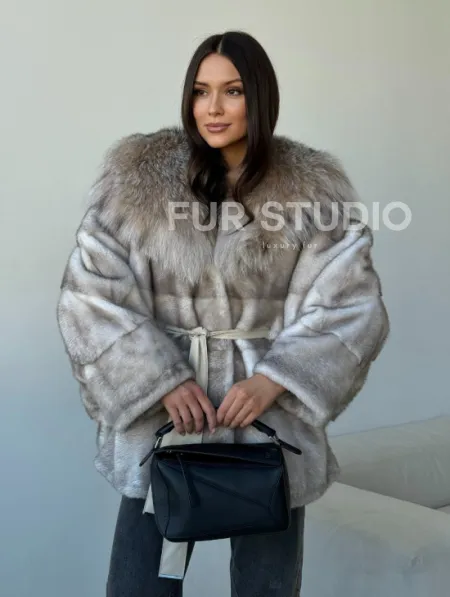 Шуба из натуральной норки с капюшоном из рыси - фото 7