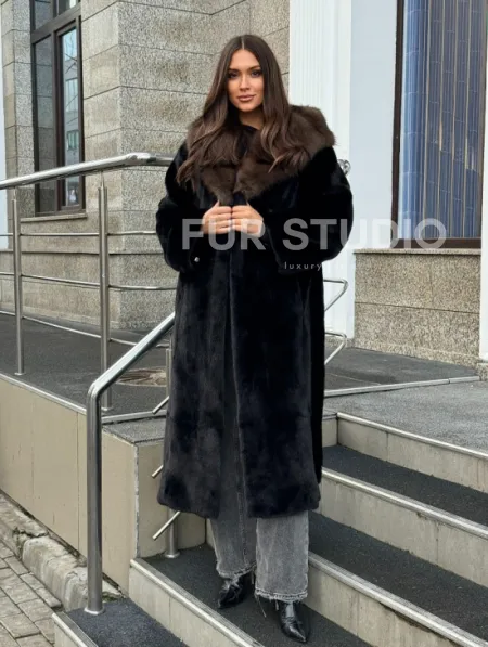 Черная норковая шуба с капюшоном куница - фото 10