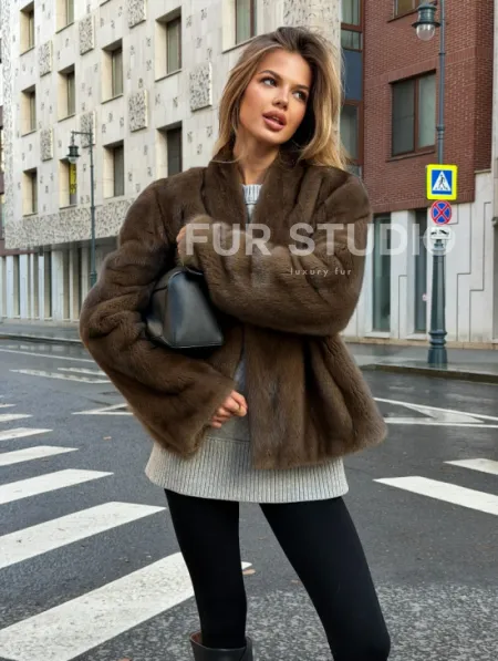 Короткий норковый жакет - цвет соболь - фото 4