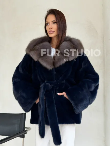 Норковый полушубок синего цвета с капюшоном куница - фото 0