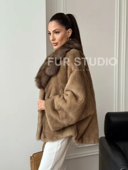 Норковый полушубок с воротником куницы 70 см - фото 11