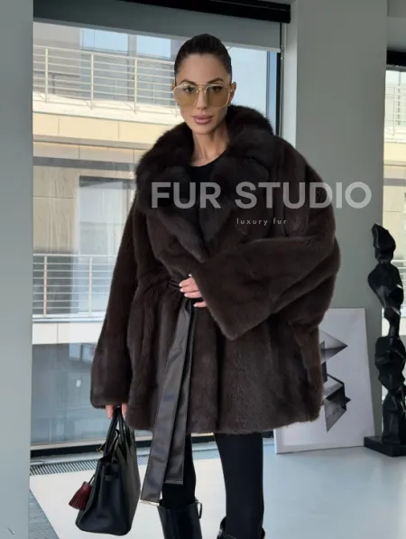 Норковое автоледи с воротником из куницы - фото 15