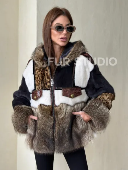 Комбинированная норковая куртка с капюшоном - фото 0