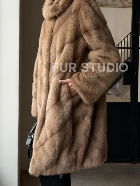 Норковая шуба с капюшоном - цвет пастель - фото 2