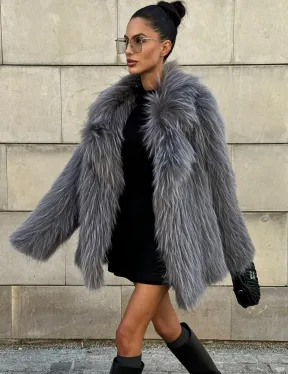 Шуба из меха енота на вязанной основе - фото 8