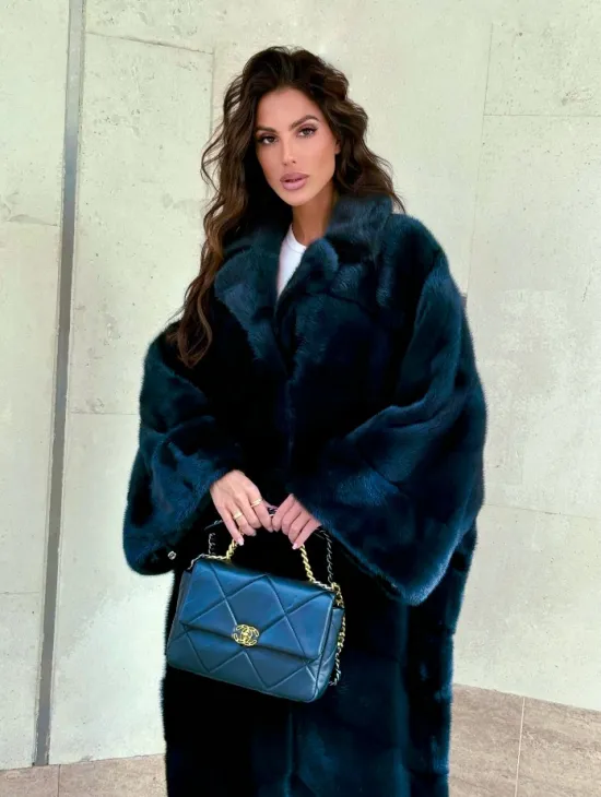 Женская шуба из меха норки в стиле «Oversize» (больших размеров) - фото 5