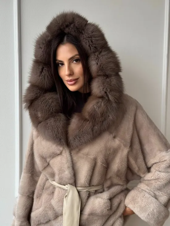 Меховое полупальто из меха норки с капюшоном куница - фото 7