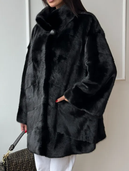 Черный полушубок из натурального меха, стойка воротник - фото 2