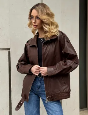 Коричневая кожаная курточка - бомбер на молнии - фото 7