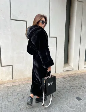 Шуба из норки Velvet с капюшоном в черном цвете - фото 7