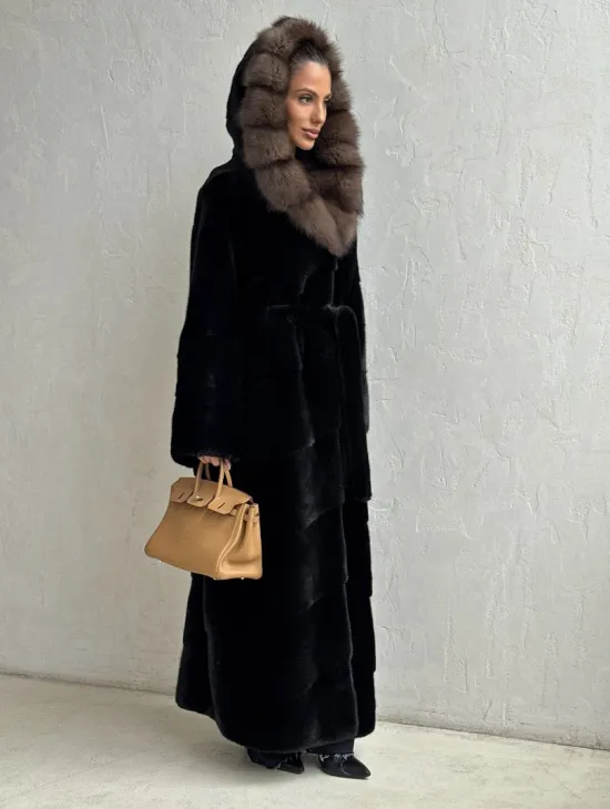 Длинная шуба из аукционного меха норки SAGA FURS - фото 8