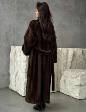 Пальто из норки с V-образным воротом - фото 6