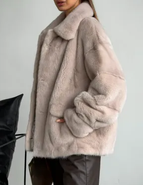 Короткая норковая шуба в цвете нюд - фото 3