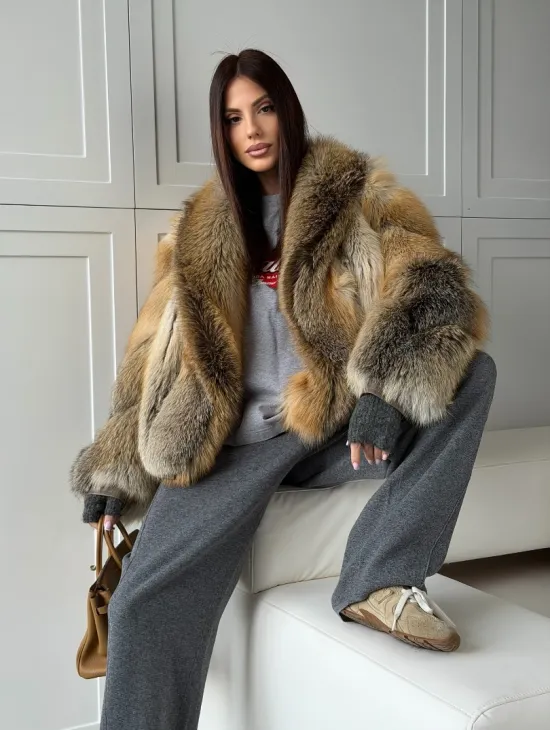 Женская шуба из лисьего меха Golden Edged Fox - фото 11
