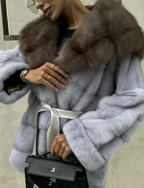 Шуба норковая с капюшоном из меха куницы - цвет голубой - фото 3